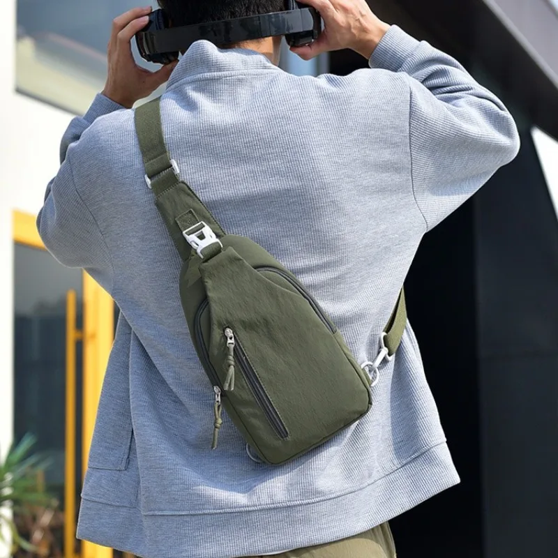 Fashion Casual Messenger Bag Multifunctional Multi-pocket Chest Bag Suitable for Outdoor Sports,cycling and Daily Commuting