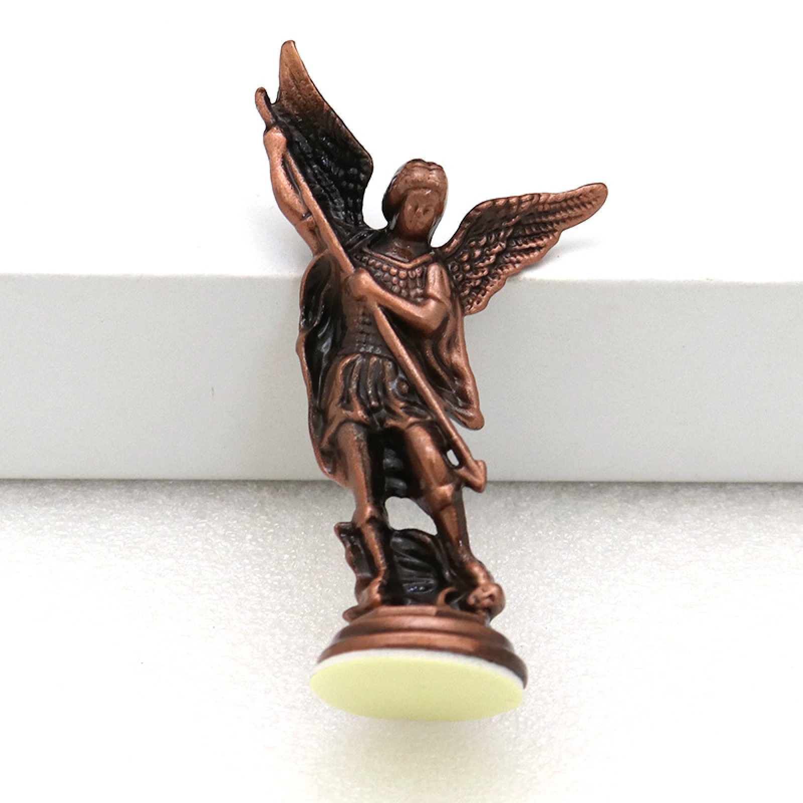 Description Picture 5 of itemHoly Angel Saint Michael Figurine Metal Statue Vintage Metal Craft Jewelry Ornaments for Entryway Home Office Decorations