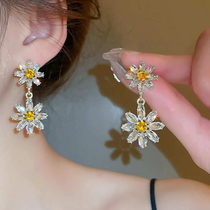 

Super Romantic Girls Drop Earrings S925 Silver Needle Lovely Sunflower Accessories Wholesale Women Plant Double Daisy Jewelry