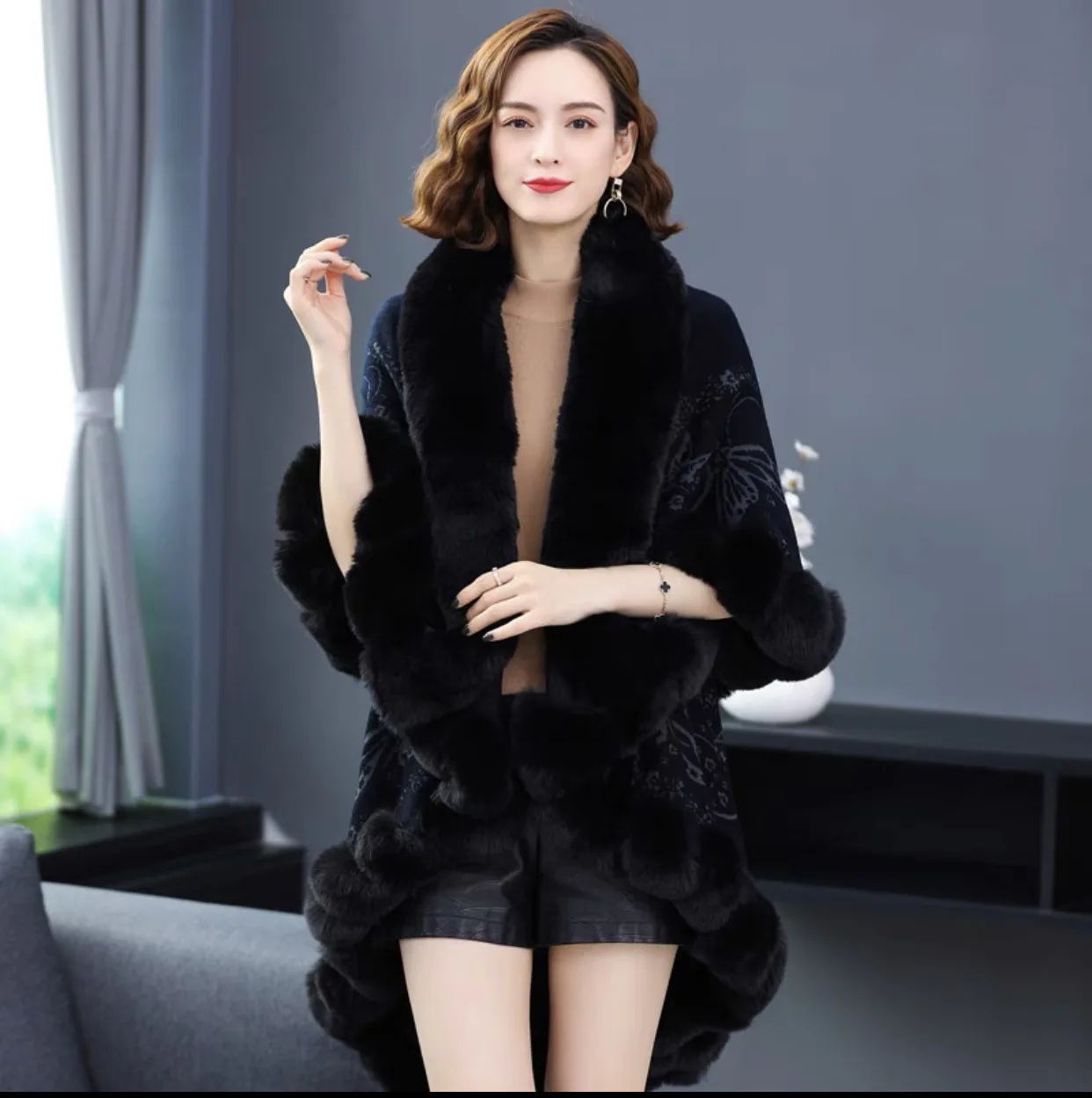 

High Grade Autumn Winter New Imitation Otter Rabbit Fur Collar Jacquard Knitting Cardigan Poncho Lady Capes Black Cloaks