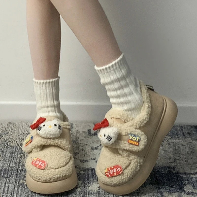 

Женские ботинки Kawaii С котятами, новинка 2024, зимние ботинки на толстой подошве с флисовой подкладкой, Нескользящие ботинки, удобная домашняя обувь для хлеба