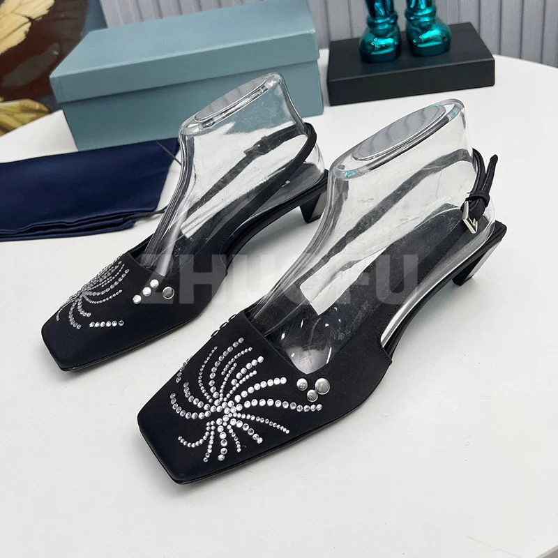 

Female Sandal Summer New Style Square Toe Cap Toe Wrapping Rhinestone Decoration Women Shoes Luxury Atmospheric Sandalias