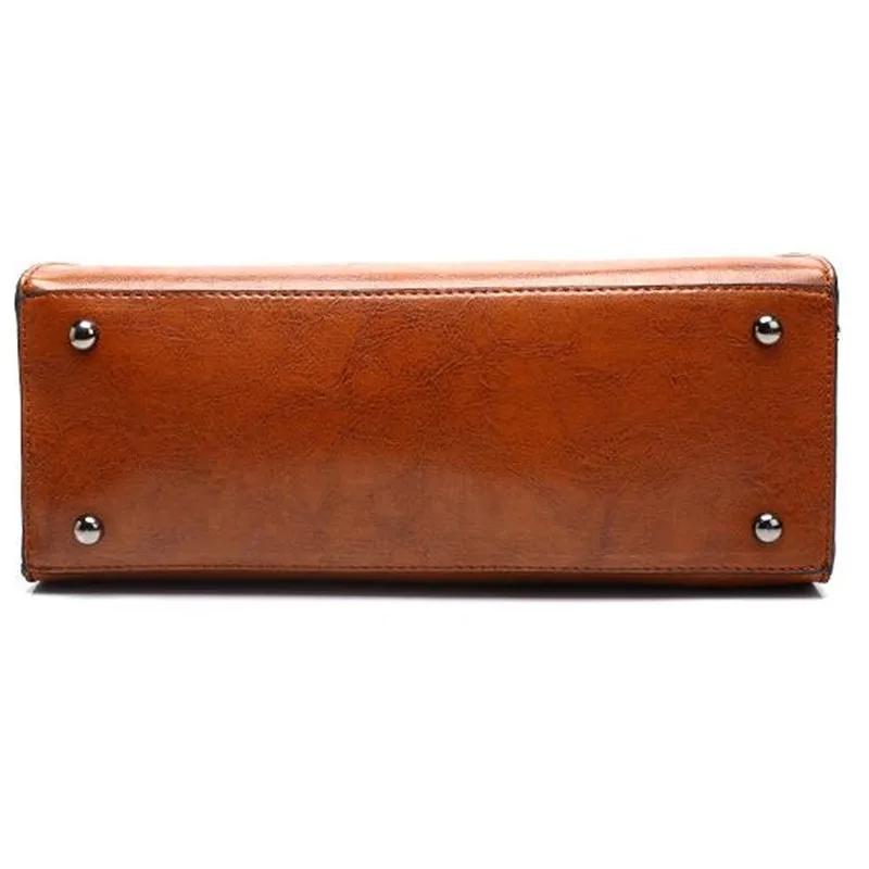 Oil Wax Leather Chest Bag – Eccentric You