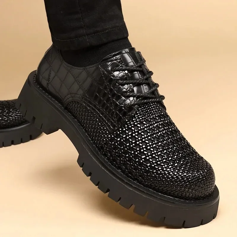 

Brogues Hollow Out Breathable Men Streetwear Casual Platform Thick Sole Leather Shoes Male Fashion Vintage Braid Leather Shoe