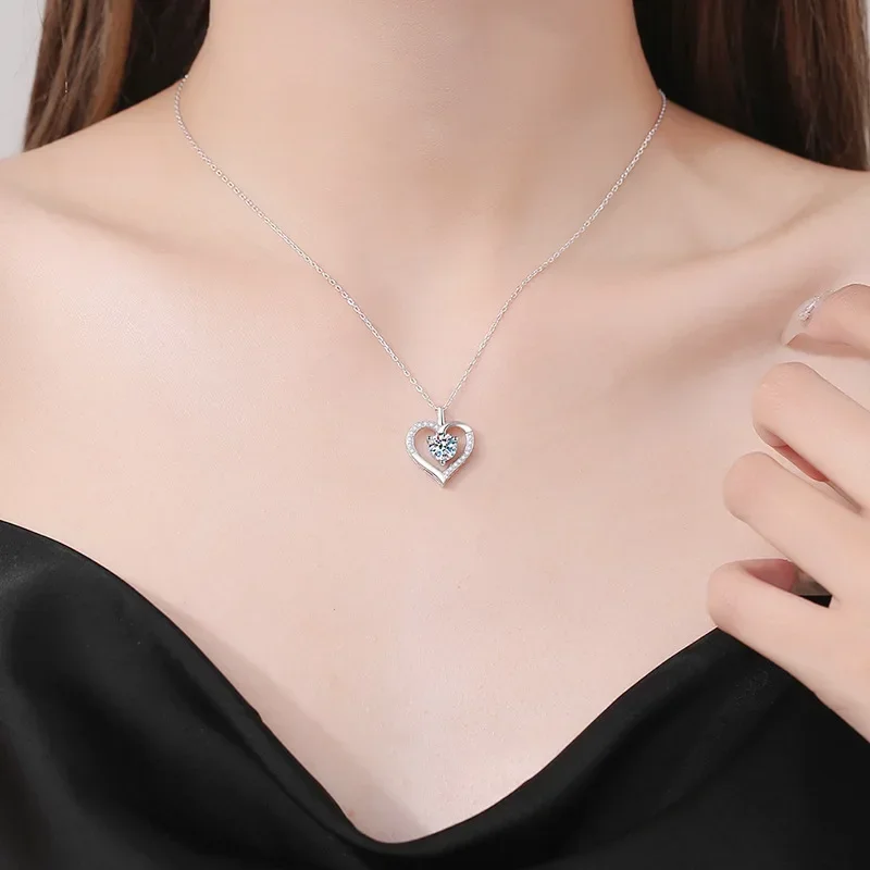 Heart Necklace 925 Sterling Silver 1ct D Color Moissanite Pendant Necklace For Women Sparkling Wedding Party Fine Jewelry