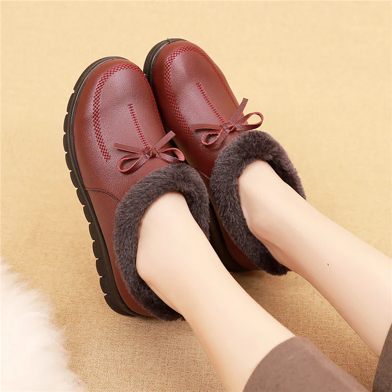 Women Boots Leather Slip On Winter Shoes Ladies Warm Plush Fur Snow Boots Women Outdoor Casual Cotton Shoes free shipping