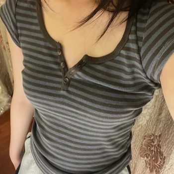 여성용 빈티지 슬림 스트라이프 버튼 티, 캐주얼 라운드넥, 반팔 크롭탑, 세련된 Y2k 스트리트웨어, 클래식 코튼 티셔츠, 여름