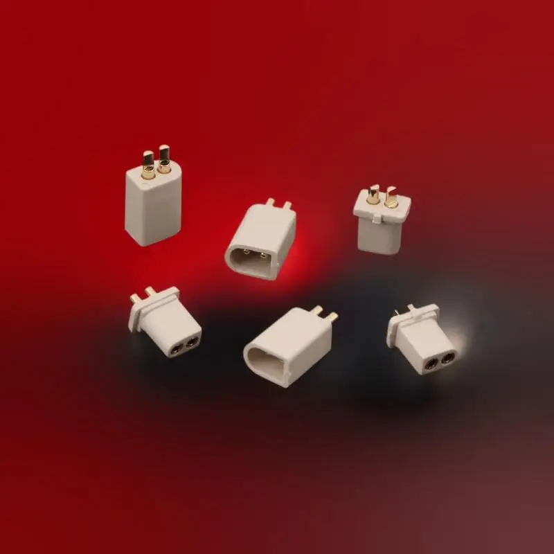 Gros plan sur une paire de connecteurs BT2.0 pour drone FPV micro, avec câbles et connectique mâle-femelle.