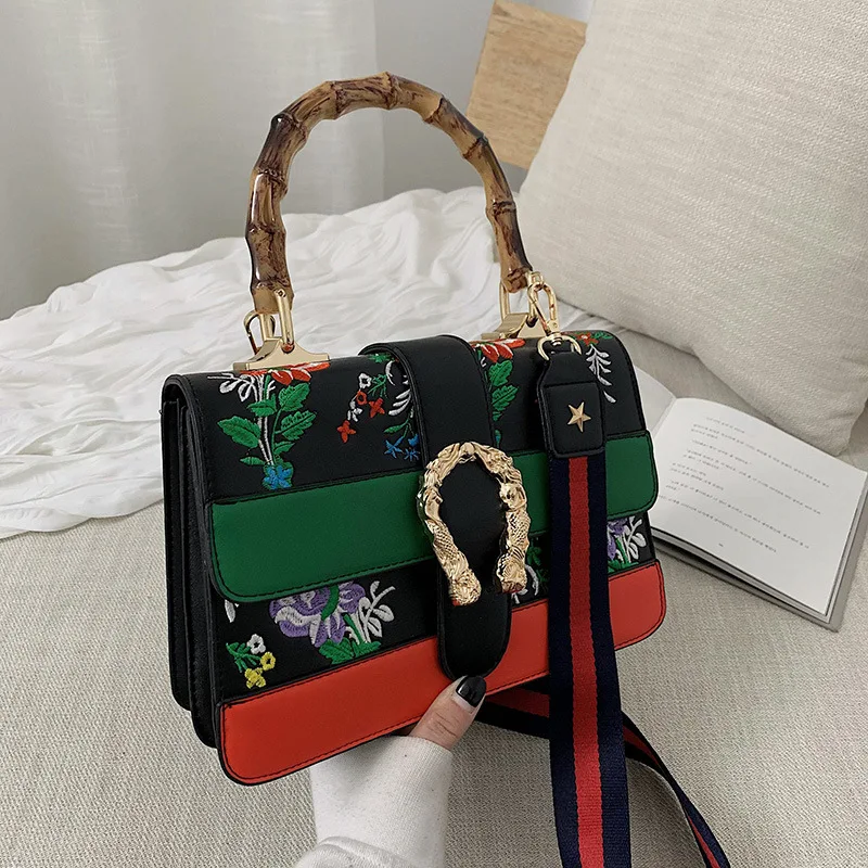 

2024 Fashion Women's Portable Large Handbag Female Luxury Embroidery Flower Single Shoulder Crossbody Bag