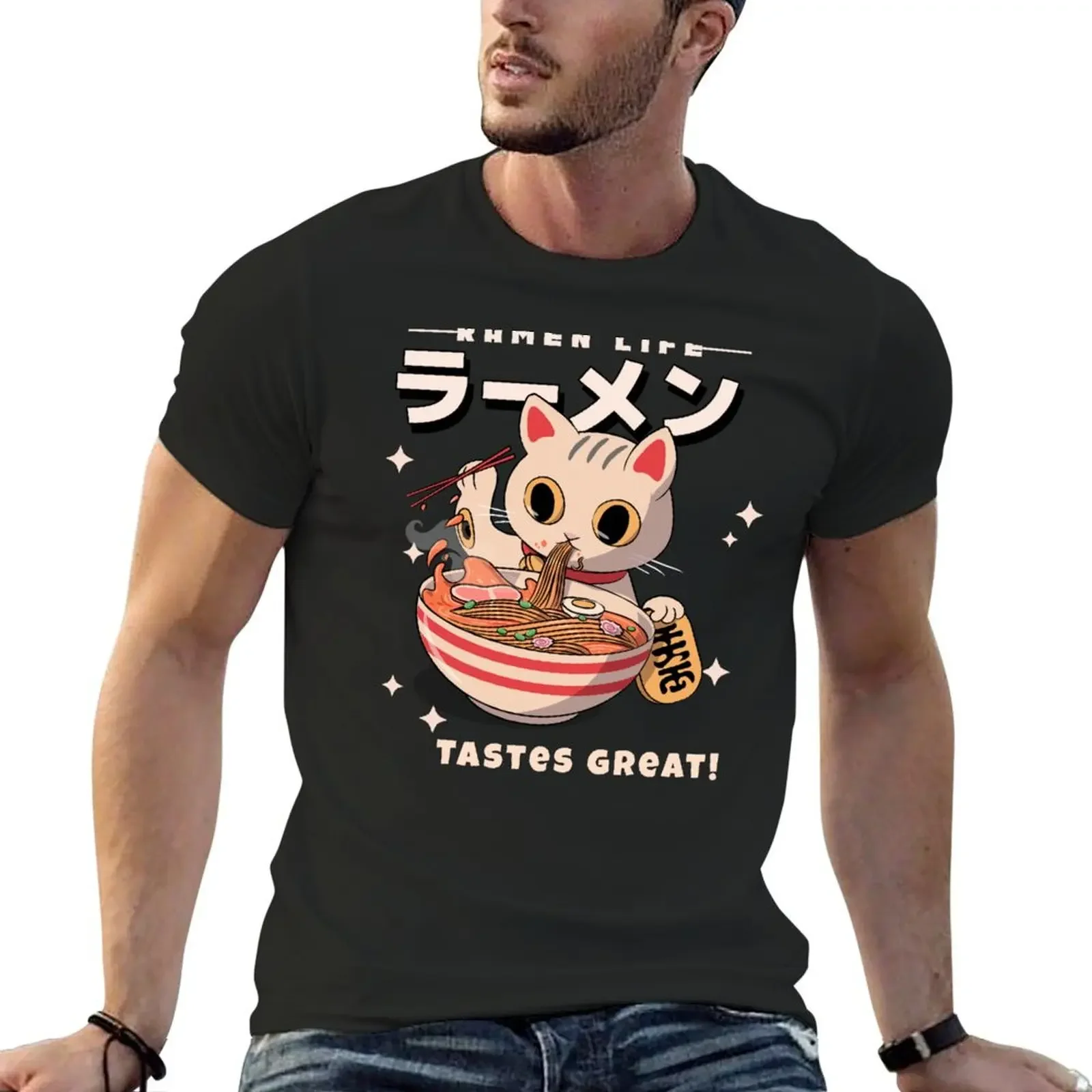 Gattino Che Mangia Ramen- Ramen Life Ha Un Sapore Fantastico! T-Shirt Abbigliamento Estetico Customizeds Funnys Magliette Semplici Da Uomo