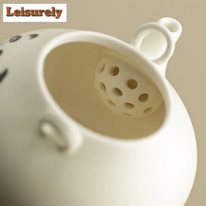 132ML Cream Ding Kiln Panda Play Butterfly Lifting Beam Teapot Boutique Tea Infuser Pot Tea Making Kettle With Strainer Teaset