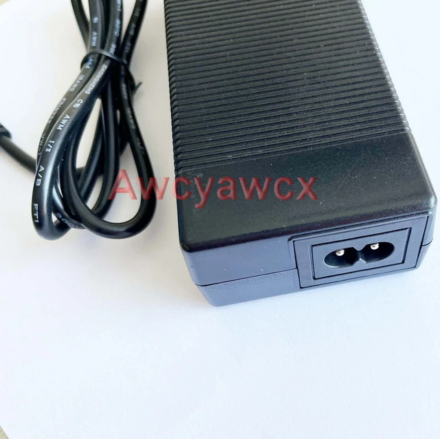 Chargeur 48V (54.6V 2A 2.1mm 5.5mm)