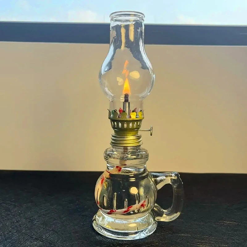 Metal Kerosene Lantern Vintage Oil Burning Lantern Hurricane Table Lamps With Handle For Dinner Party Bedroom Kitchen wind lamp,glass oil lamp