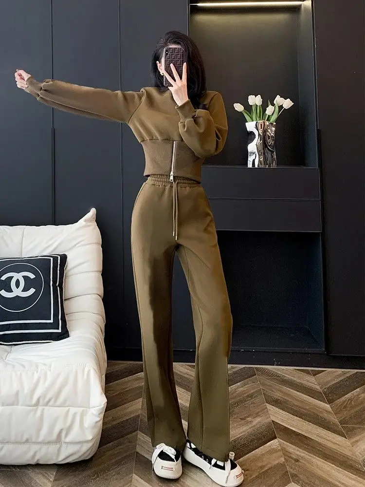 2024 Sports and Leisure Women's Set Autumn and Winter Age Reducing Fashion Slim Fit Top+Wide Leg Pants Two Piece Set