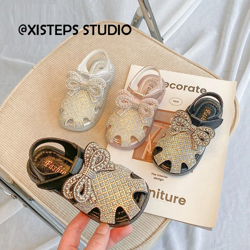 

2023 Summer Luxury Rhinestone Sandals For Kids Girls Casual Children's Beach Sandals Pink Black White Baby Girls Toddler Shoes