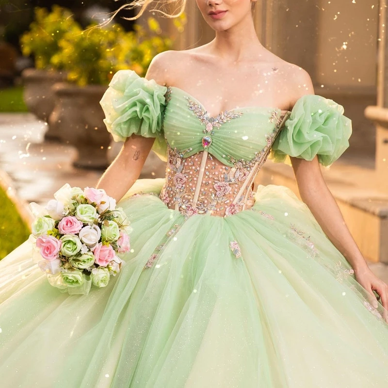 

Sage Green Quinceanera Dresses Lace-up Corset Ruffles Sweetheart Appliques Lace Tull Beads prom Vestidos 15 De XV Anos