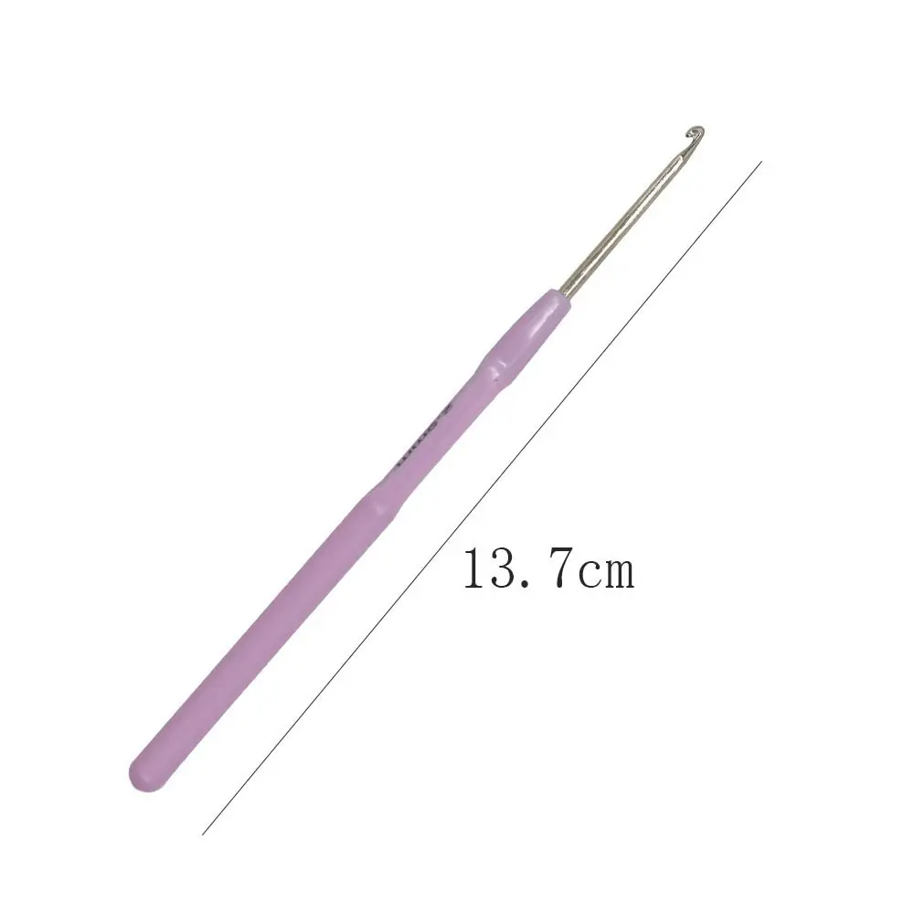 Set of 3 Crochet Hooks with Comfortable Plastic Handles for DIY Yarn Crafts