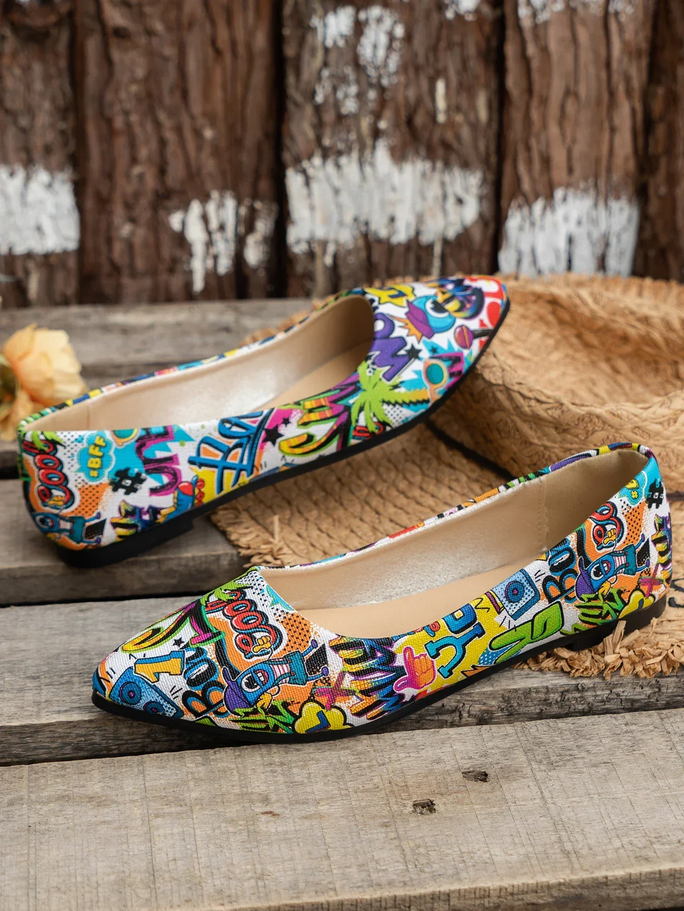 New Arrival 2024 Women Pointed Toe Beautiful and Fashion Summer Shoes Flat Ballerina Comfortable Casual Women Shoes