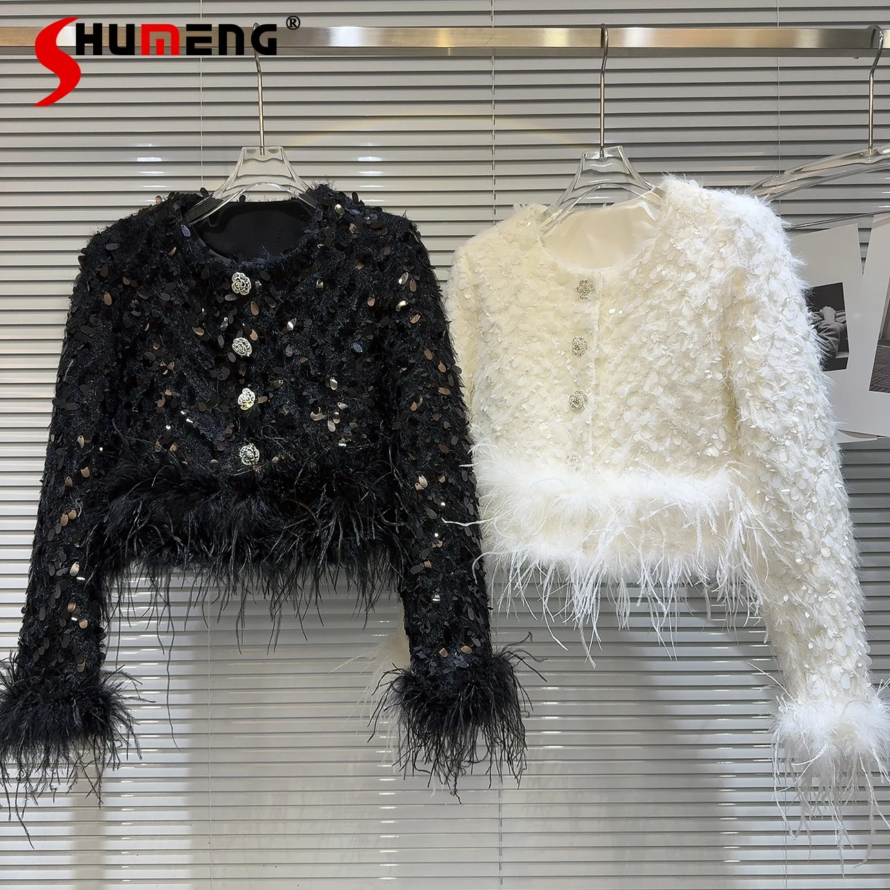 

Fashion 2023 Winter New Rhinestone Buckle Ostrich Fur Sequined Thickened Warm Solid Color Quilted Long Sleeve Short Coats