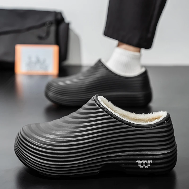 A Pair of New Winter Cotton Slippers for Men and Women with Cotton, Cold-Resistant, Non-Slip, Wear-Resistant, Casual Toe-Toe Shoes, Versatile Sports Couple Shoes