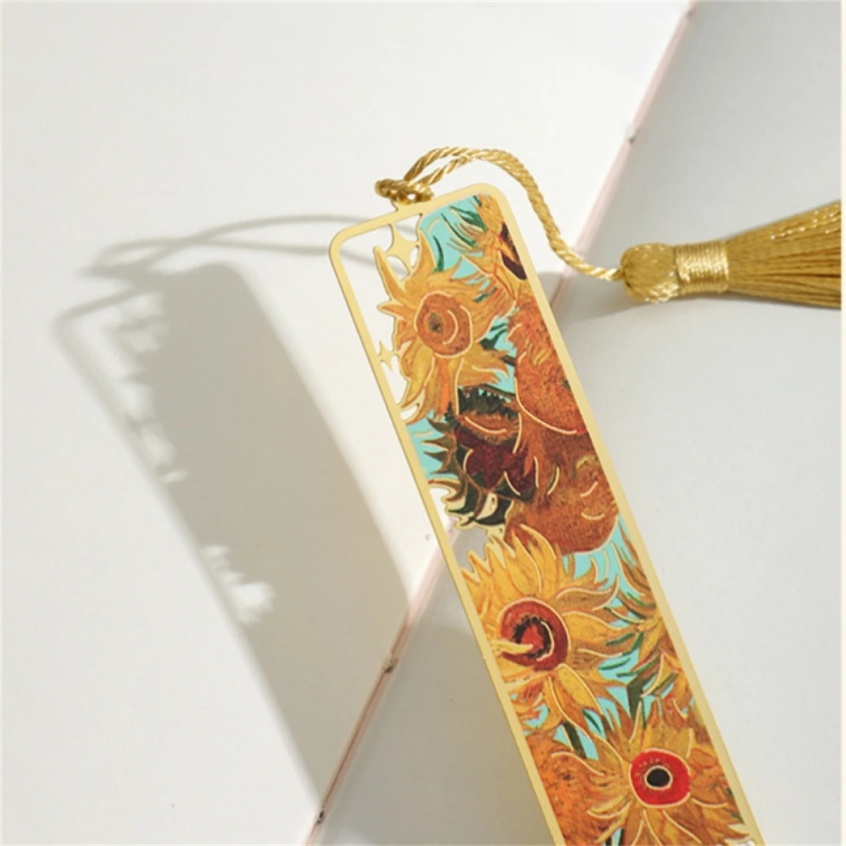 Metal Sunflower Hollow Bookmark Chinese Style Creative Painted Book Holder Tassel Pendant Kids Stationery School Supplies 1 Pc