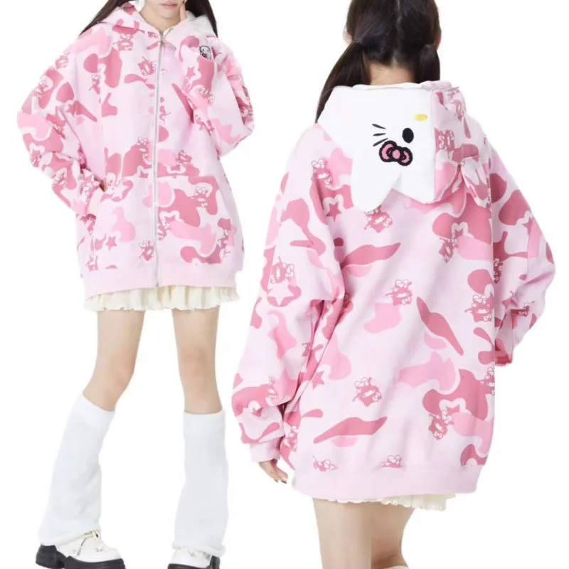 thumbnail image 1 of Sudadera con capucha bordada con estampado de estrella de camuflaje de Hello Kitty para mujer, abrigo informal holgado con cremallera, ropa de moda americana, 1 of 3