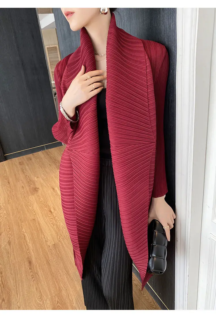 Luxury Pleated Coat New Turn Down Collar Long Sleeve Mid-length Trench Coat Oversized Windbreaker Cardigan High-end Chic Jackets