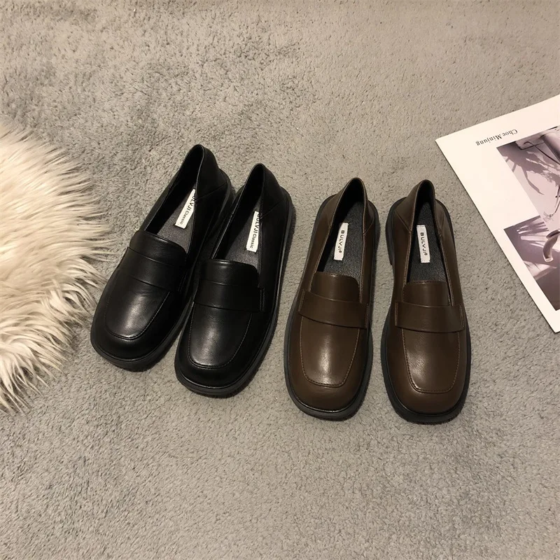 

Туфли женские с круглым носком, британский стиль, Осенние лоферы с мехом, оксфорды, повседневная обувь, кроссовки с открытым носком, черные на плоской подошве, Sli