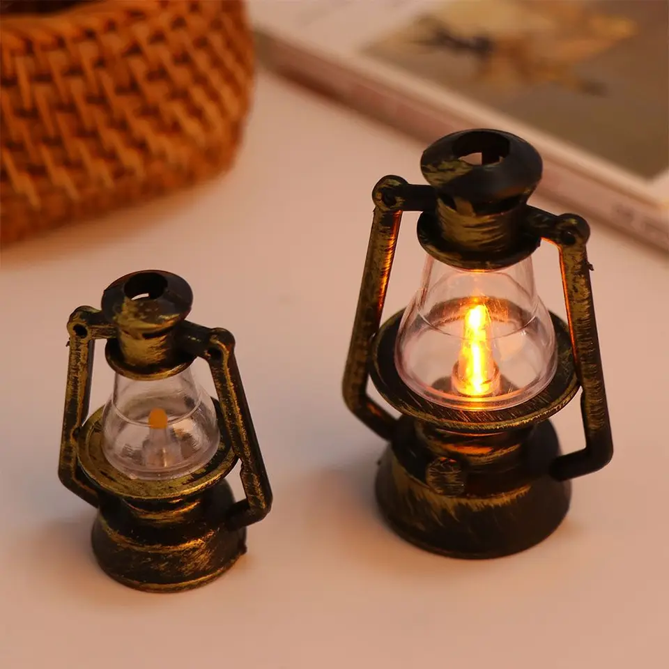 Lampada In Miniatura Retrò Per Casa Delle Bambole – Lanterna A Olio Vintage, Accessorio Ornamentale 1 Pezzo