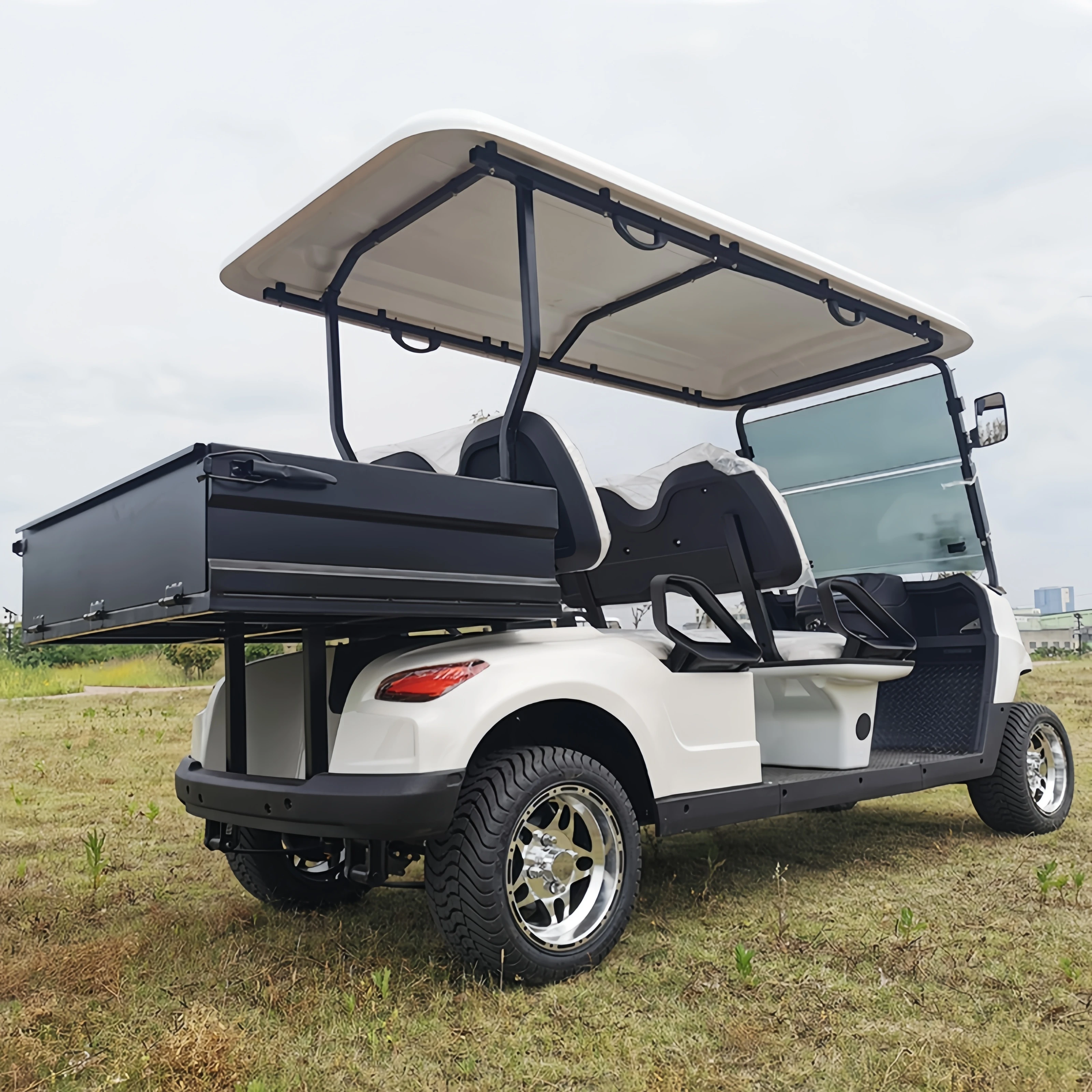 High Performance Electric Motorized Buggy 4 Seater Street Legal Golf Cart