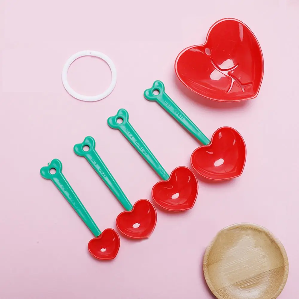 5pcs/set Funny Creative Multi-functional Heart Shape DIY Kitchen Gadgets Measuring Cups Egg White Separator Measuring Spoon