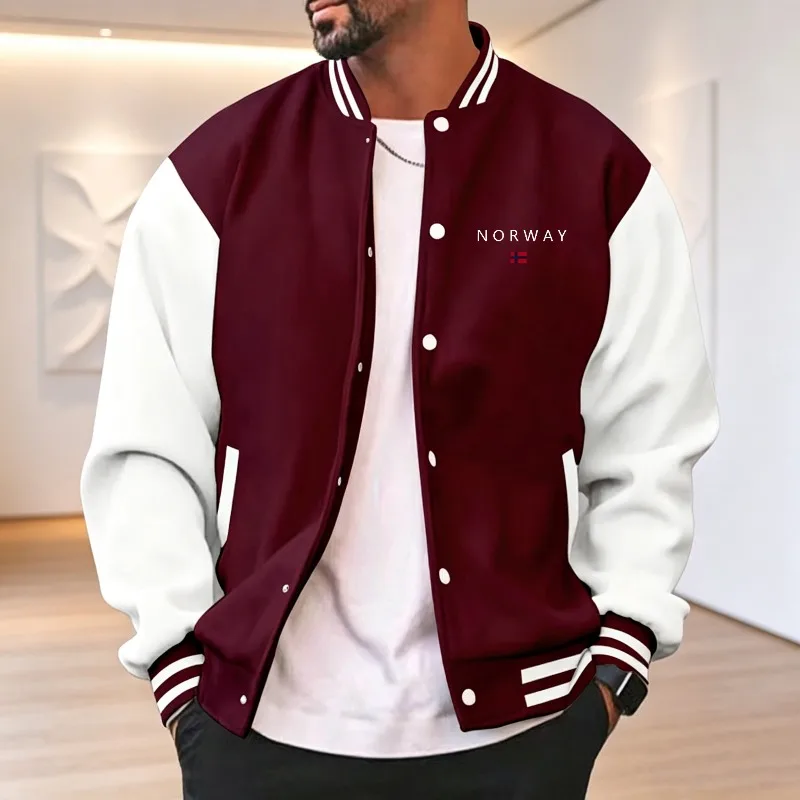 Herren Varsity-Jacke in Weinrot und Weiß mit Farbblock-Design, Gestreiftem Rippenkragen, Knopfleiste, NORWEGEN-Schriftzug und Flaggen-Print, Locker Geschnittene Baseball-Jacke