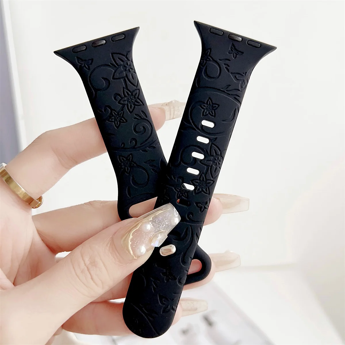 Watch Band For iWatch 42/44/45/49mm 38/40/41mm Silicone Fashion Watch Strap for Watch Series Ultra2 Se 9/8/7/6/5/4/3/2/1_voghion.com