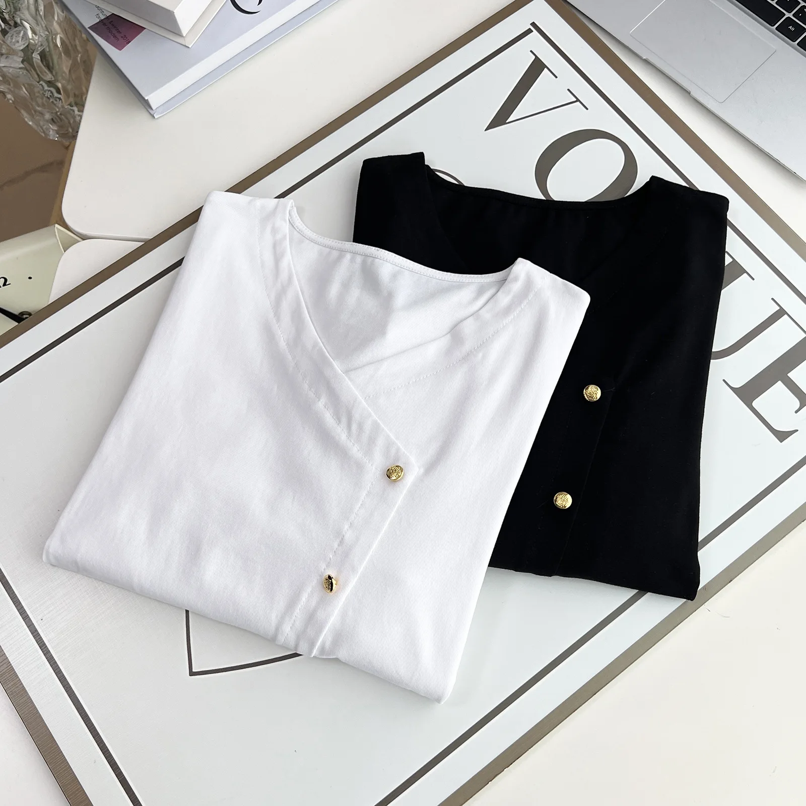 XXXXL Fashion Plus Size Women's T-Shirt New Autumn Elegant Slanted Button Long Sleeved Top 2062