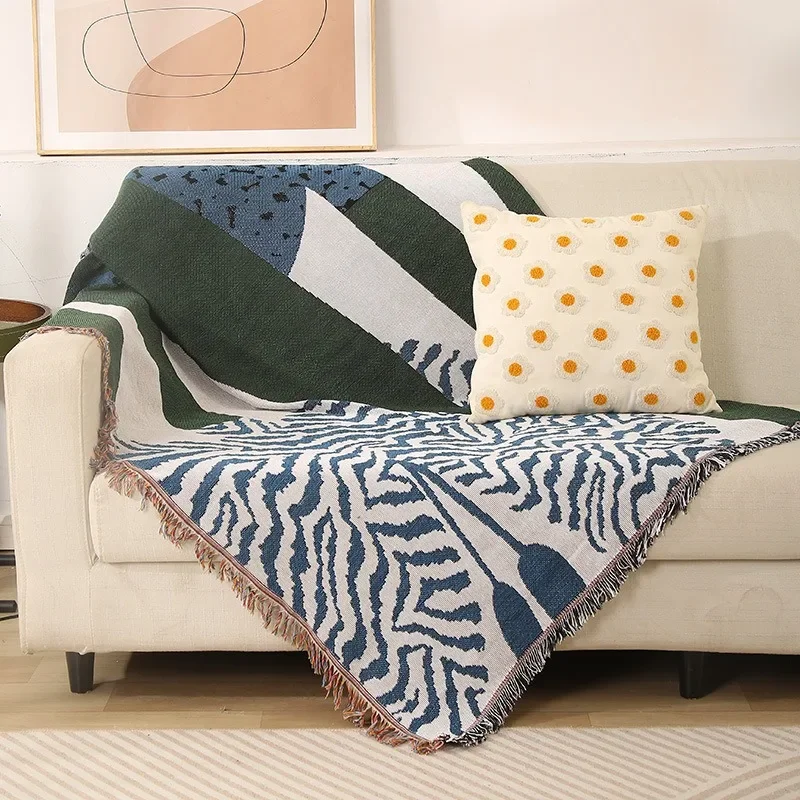 Ins ���� ���� ���� ���ο� ���, ���� Ŀ��, ��ī�� ħ�� ���, �߿� �غ� ��ũ�� ���, ķ�� ��Ʈ, ��Ʈ�� �� ���ǽ�Ʈ��