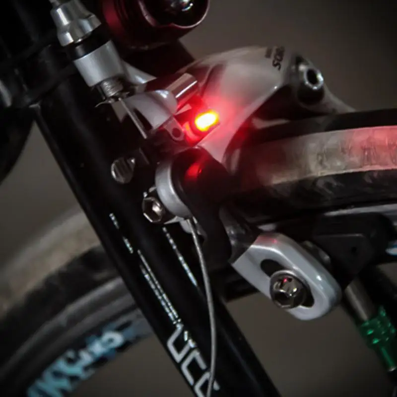 Tanie Światło rowerowe światło rowerowe światło stroboskopowe V światło hamowania MTB