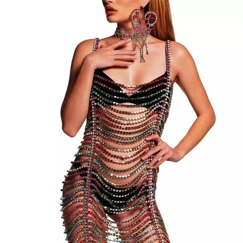 Рисунок 2 - Женское платье-бикини с открытой спиной