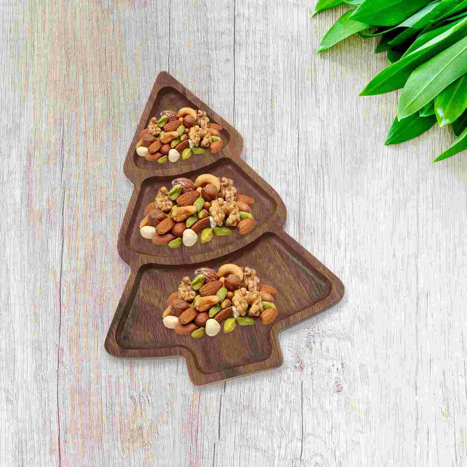 Christmas Tree Wooden Divided Dinner Plate Serving Tray Cheese Board Breakfast Platter Snack Dish Dried Fruit Platter Holiday