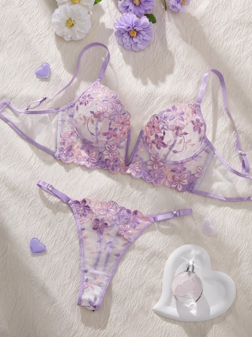 Sexy Lingerie Bra Women's Suit See Through Bra The gift of Valentine's Eve Light Purple Bra and Panty Set Underwear Ladies