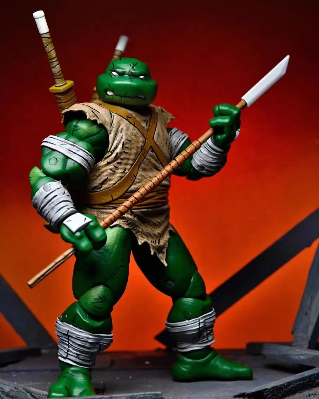 NECA 54372 Ʋ ׼ ǱԾ, 7 ġ