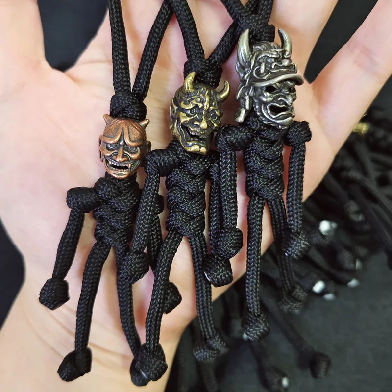 Paracord clasp Woven pendant Hannya mask Knife bead ornament Rope braided keychain Outdoor Backpack Lanyard はんにゃ