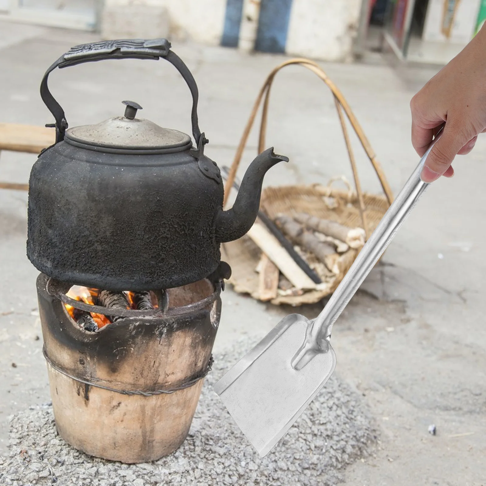 Long Handle Thickened Coal Shovel Stove Shovel Fireplace Tool Ash Scoop Iron Material Stove Equipment Heating Cooling fireplace tools