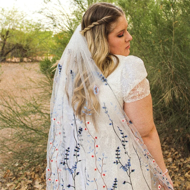Blue Red Bridal Wedding Veils Floral with Comb Wild Flowers Lace Secret Garden for Brides Colorful Fingertip