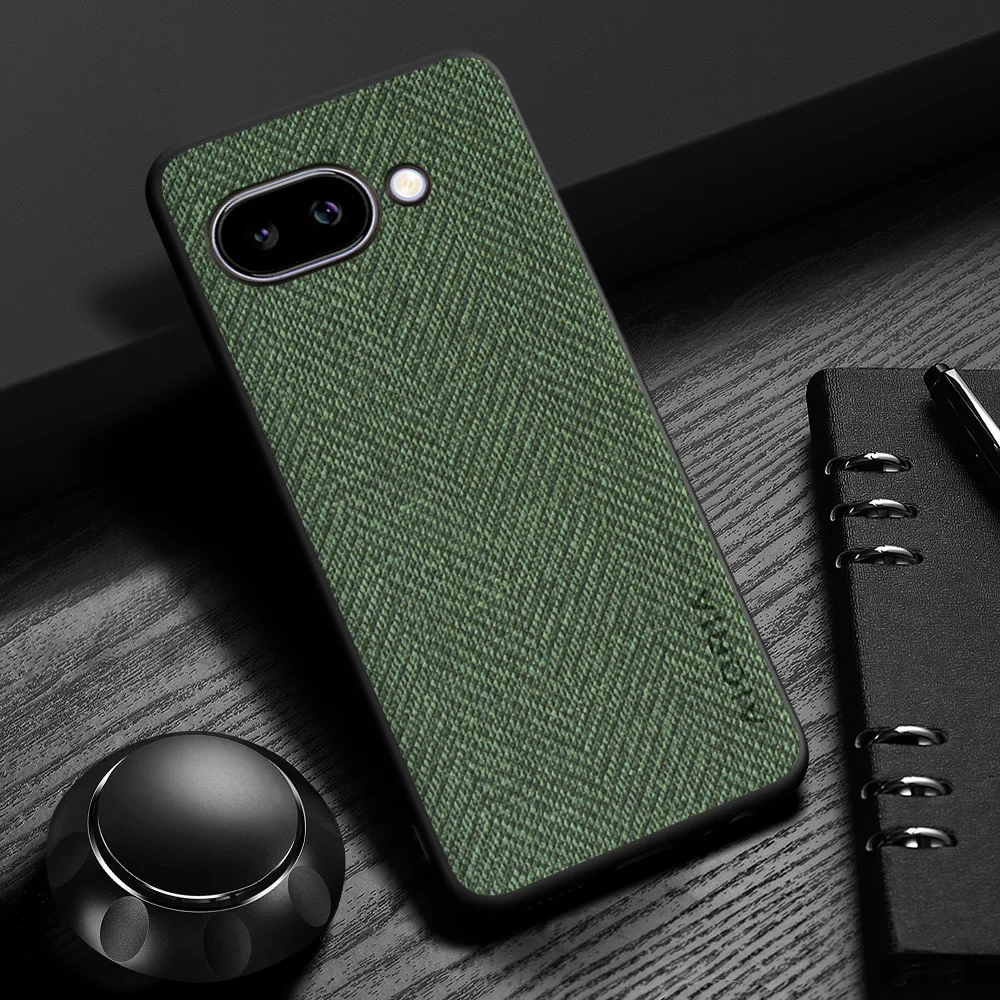 Wood Grain Leather Cover: Simplistic, Lightweight & Durable Smartphone Case