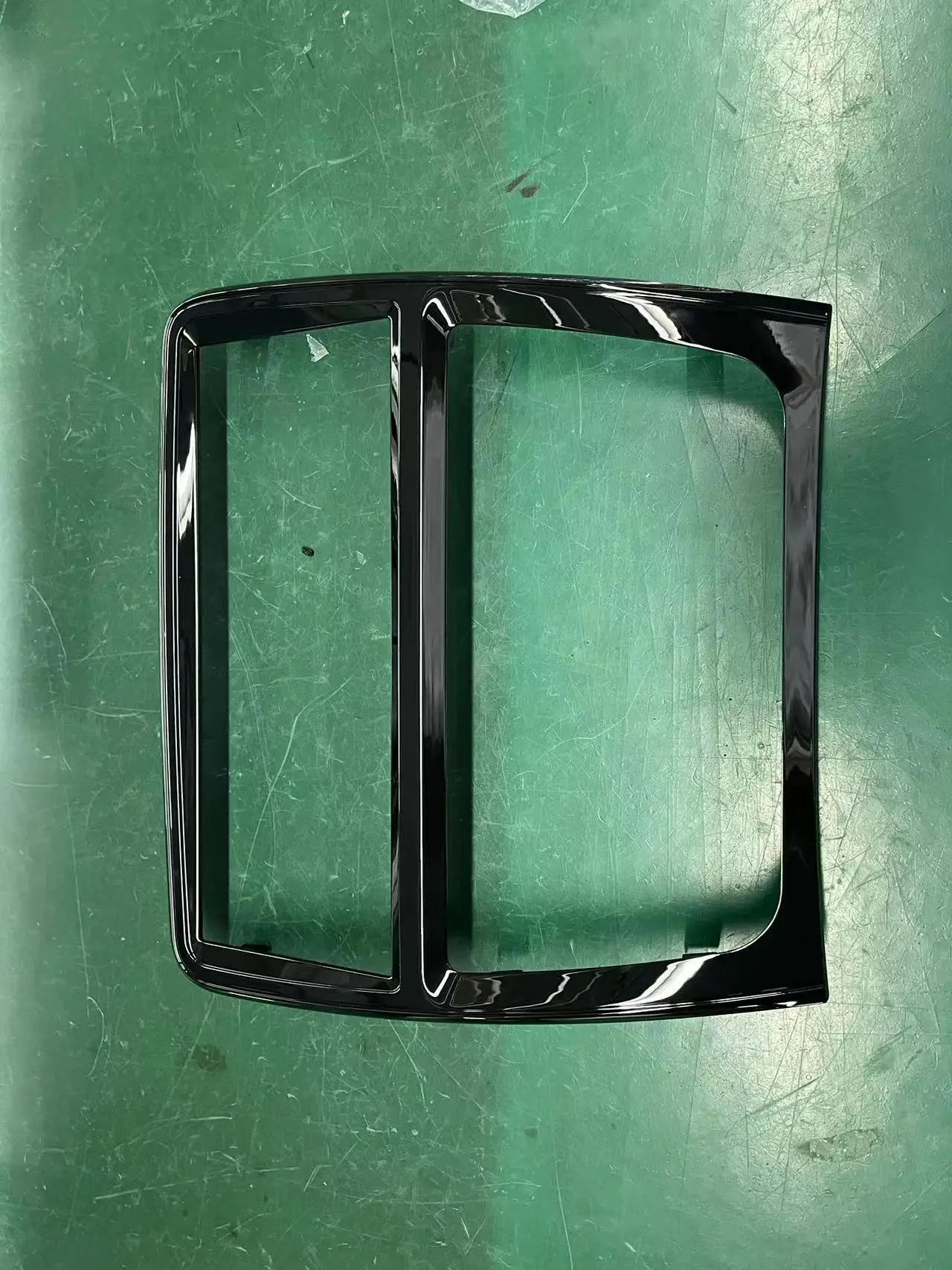 

Jaguar XJ/XJL face frame