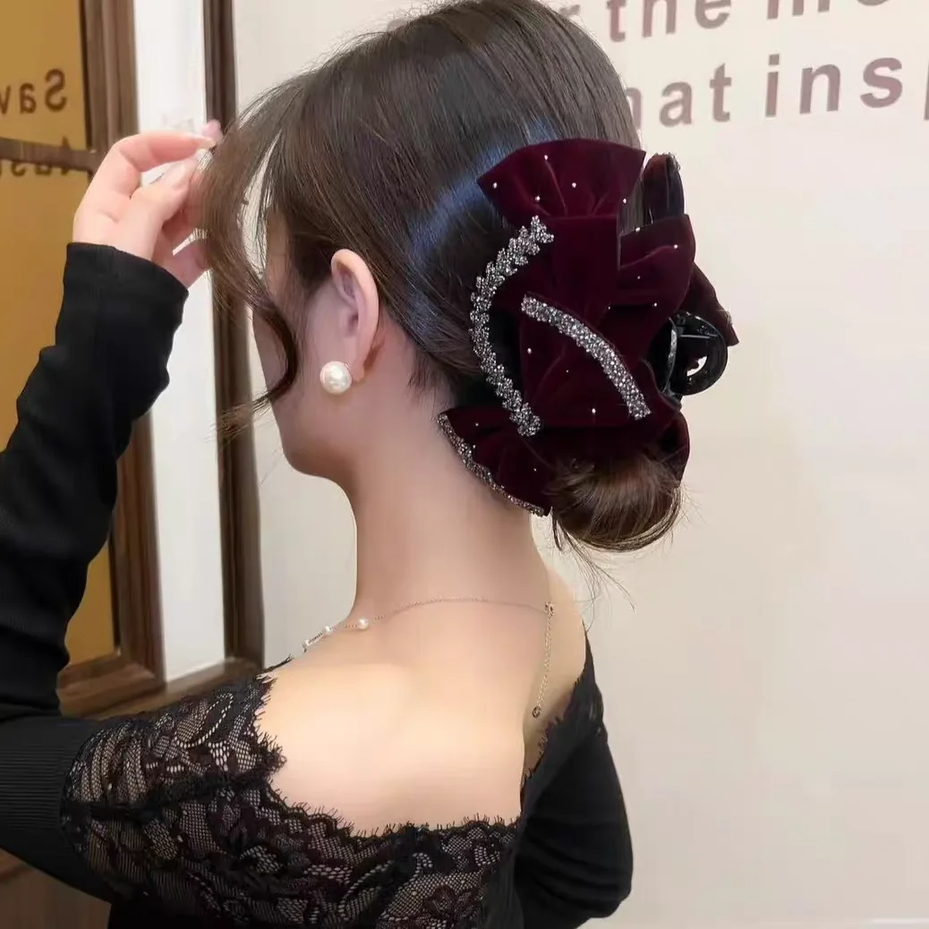Fashion Velvet Bow Rhinestone Hair Claw Clip Female Elegant Hair Crab Hair Clip Headdress Ladies Jewelry Hair Accessory Gift