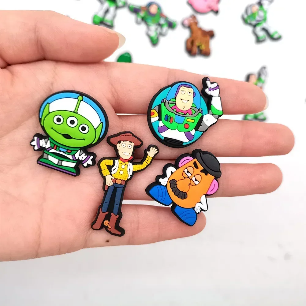Shoe Charms MINISO 20PCS disney Shoe Charms For Clogs Dog Cat Frog Sandals decorations
