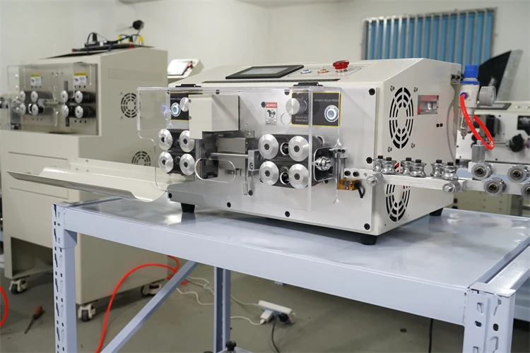 Double Layer Wire Stripping Cutting Machine WPM-YHT4 i