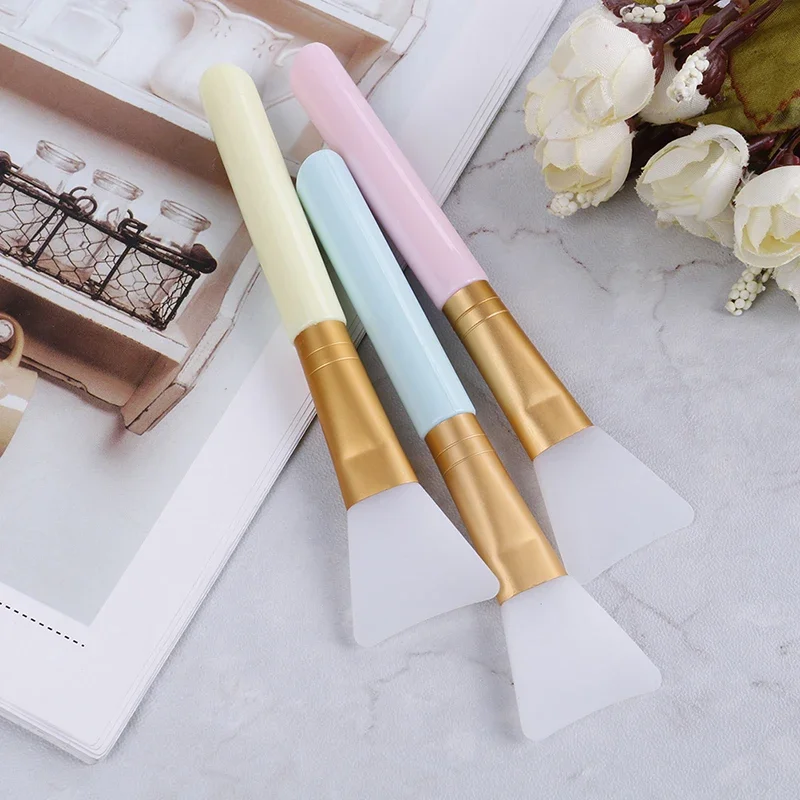 Facial Mask Brush 1pcs Professional Cosmetics Makeup Mask Brush Wooden Handle Facial Face Mud Mask Mixing Brush Cosmetic Make Up Kit