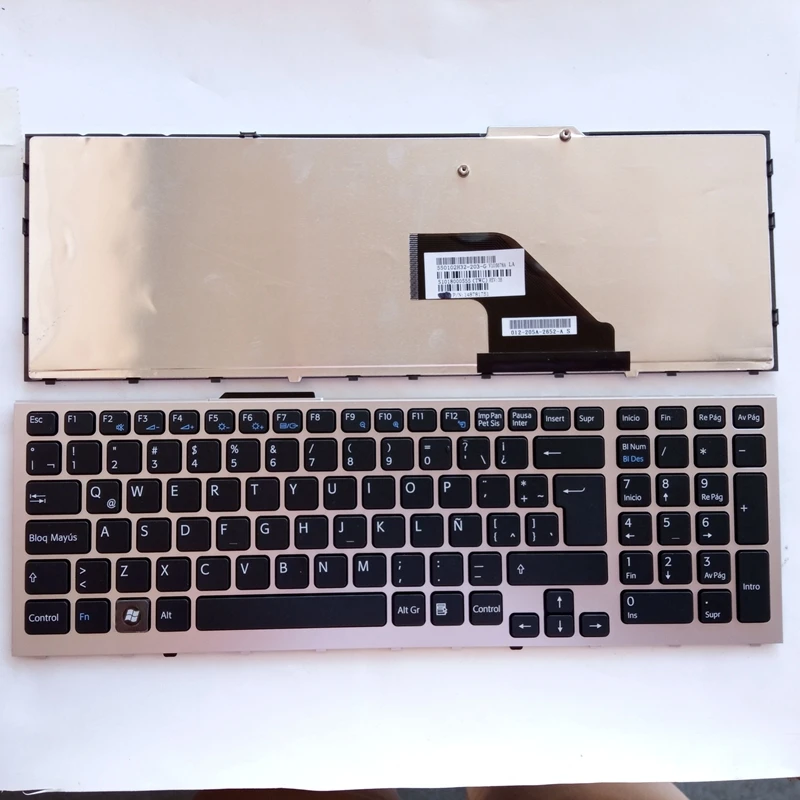 US/LA/RU For SONY VPC-F11 F12 F13 F21 F22 F136 F138 F117 F170 F115 F219 F21Z1E F249 FC VPC-F F119 FC 81214 English keyboard